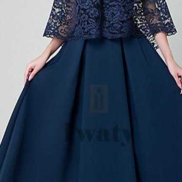 An elegant navy party dress. - image 1