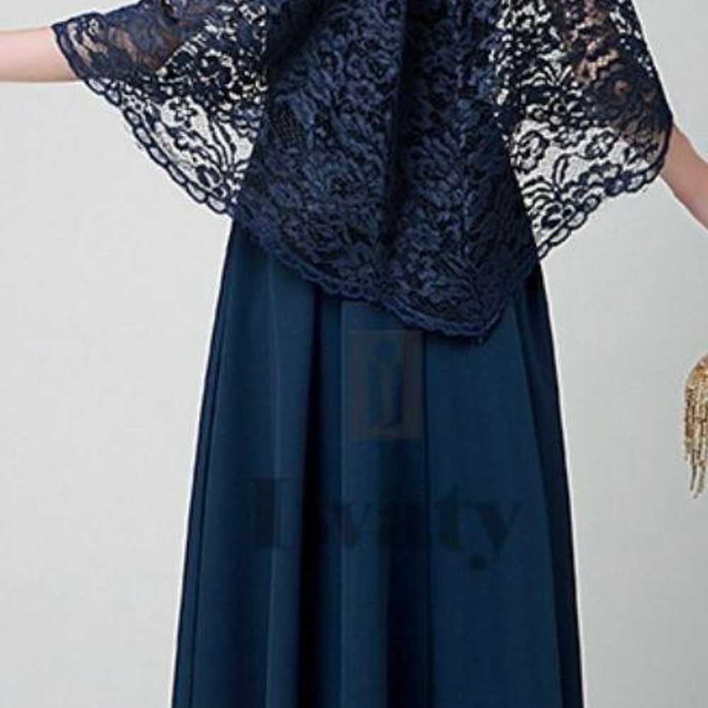 An elegant navy party dress. - image 2