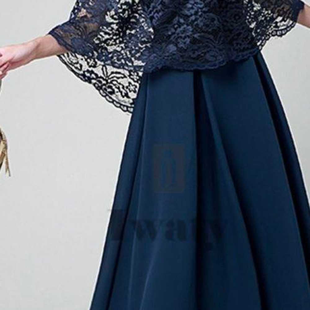 An elegant navy party dress. - image 3