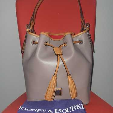 Dooney and Bourke purse