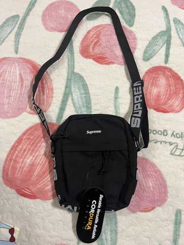 Supreme Supreme shoulder bag ss18