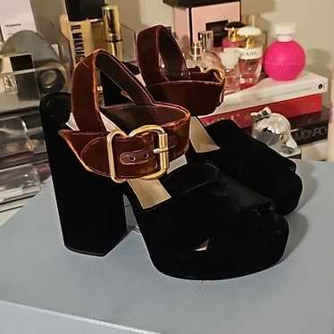 Prada velvet heels. size - Gem