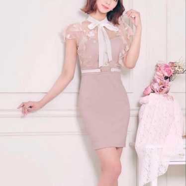 Dazzy dress pink lace