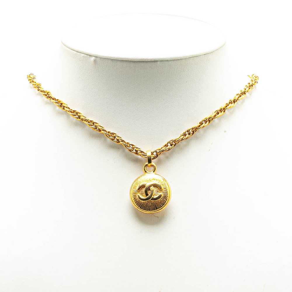 Gold Chanel Gold Plated CC Round Pendant Necklace - image 4