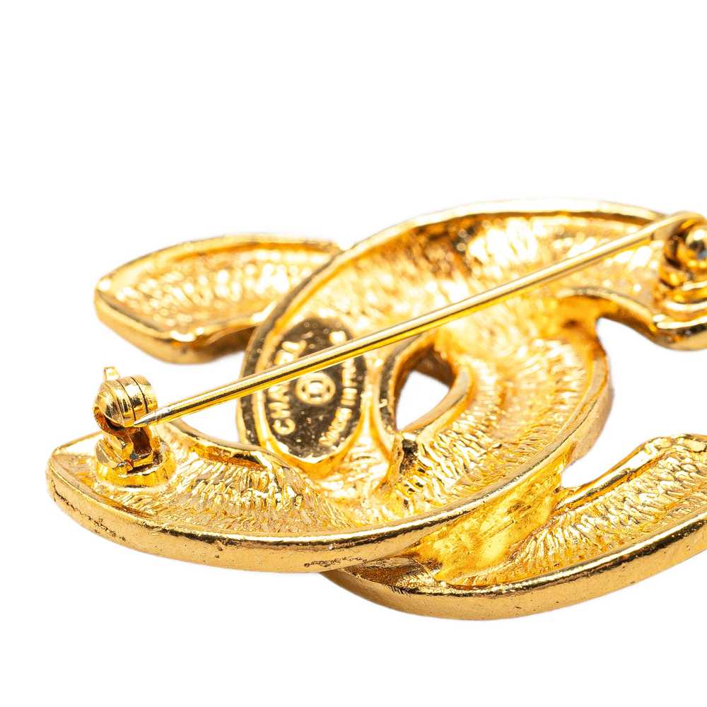 Gold Chanel Gold Plated CC Quilted Brooch - image 4
