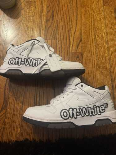 Off white out of - Gem Off white out of - Gem