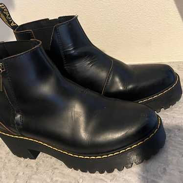 Dr Martens Boots 8 women’s