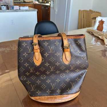 Louis Vuitton Monogram Petit Bucket 23