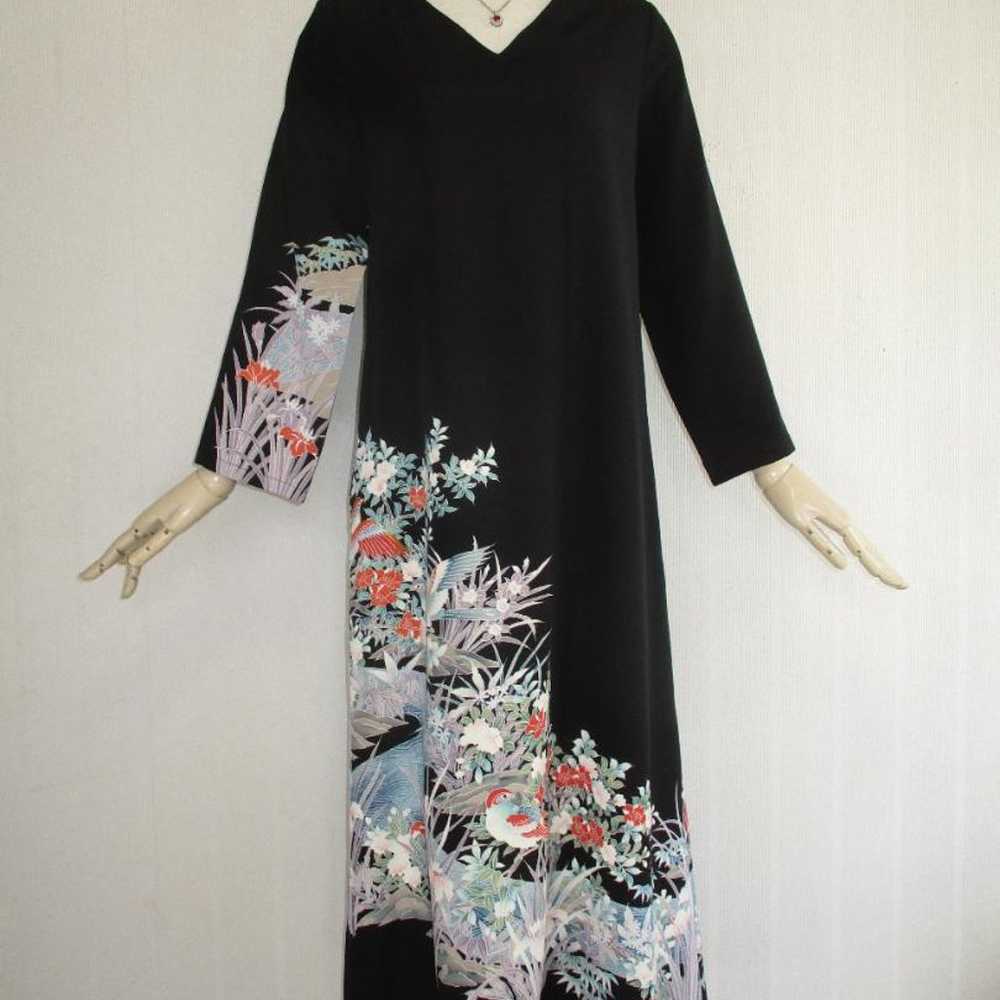 This is a V-neck kimono remake dress made from a … - image 2