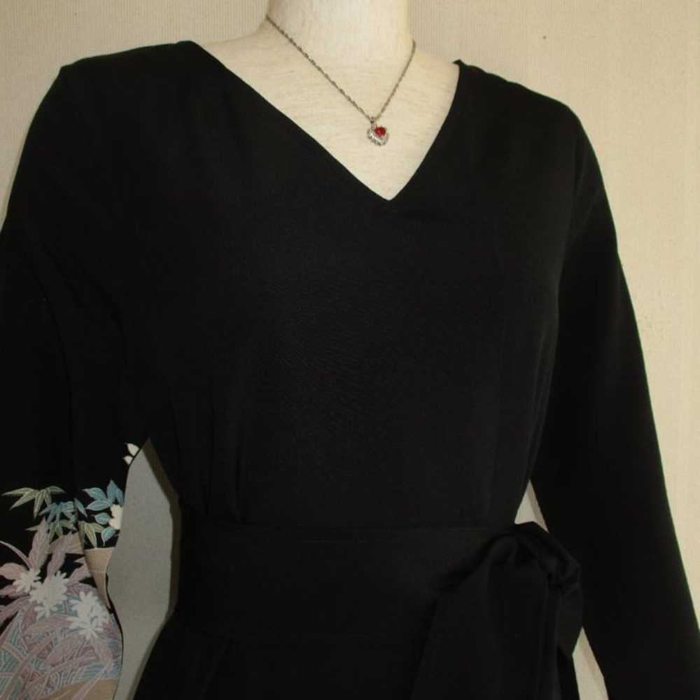 This is a V-neck kimono remake dress made from a … - image 4