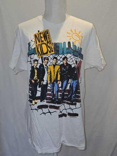 90s　ビンテージ　USA製　バンド　ロック　ミュージシャン　NKOTB　総柄 vintage 1990 NEW KIDS ON THE BLOCK CONCERT T-Shirt XS/S rock