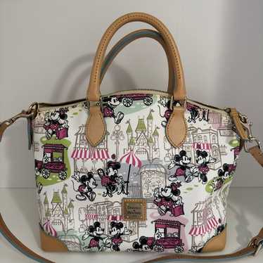 Dooney and bourke minnie - Gem