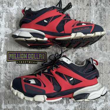 Balenciaga track sneaker sz - Gem Balenciaga track sneaker sz - Gem