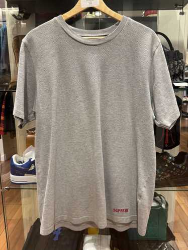 Supreme Supreme Cotton Mesh Gradient Logo S/S Top Whi… - Gem