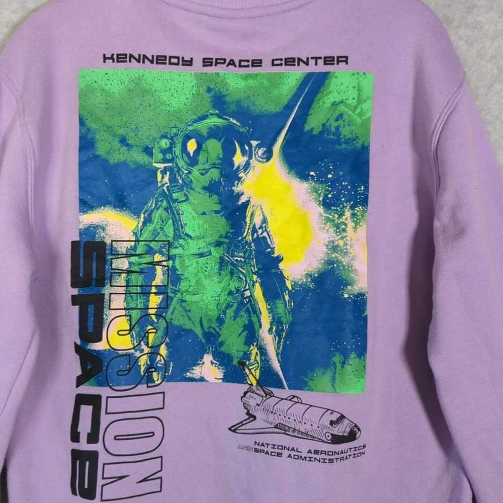 Hyper Space NASA Kennedy Center Graphic Pull Over… - image 5