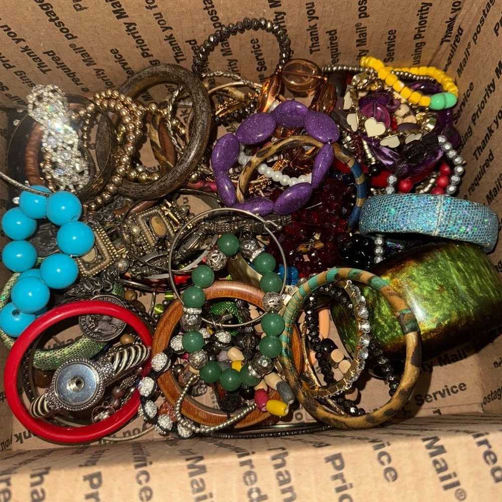 Over 8 Lbs Filled Of Vintage And Costume Bracelets - image 5