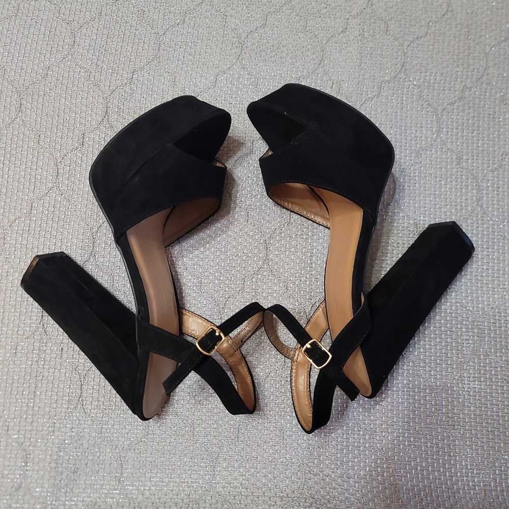 Report heels size 8.5 - image 3