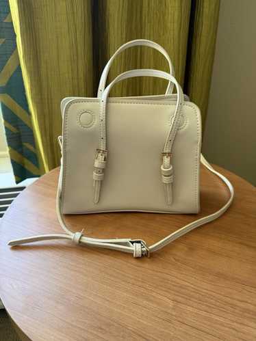 【ZARA】ブレイデッド ミニ バケットバッグ | 6220/510/111 編み込みミニバケットバッグ - ライトベージュ | ZARA Japan / 日本