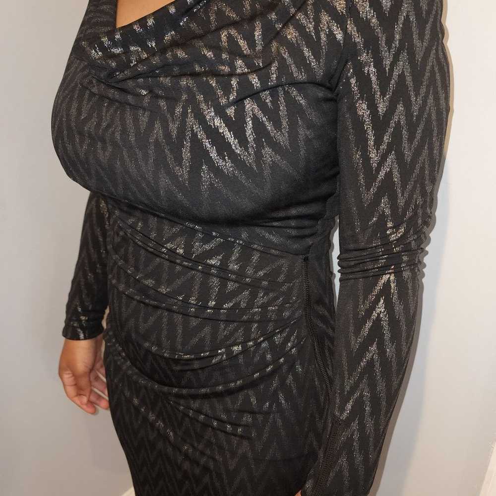 CACHE BLACK PATTERNED LONG SLEEVE SWOOP NECK DRESS - image 2