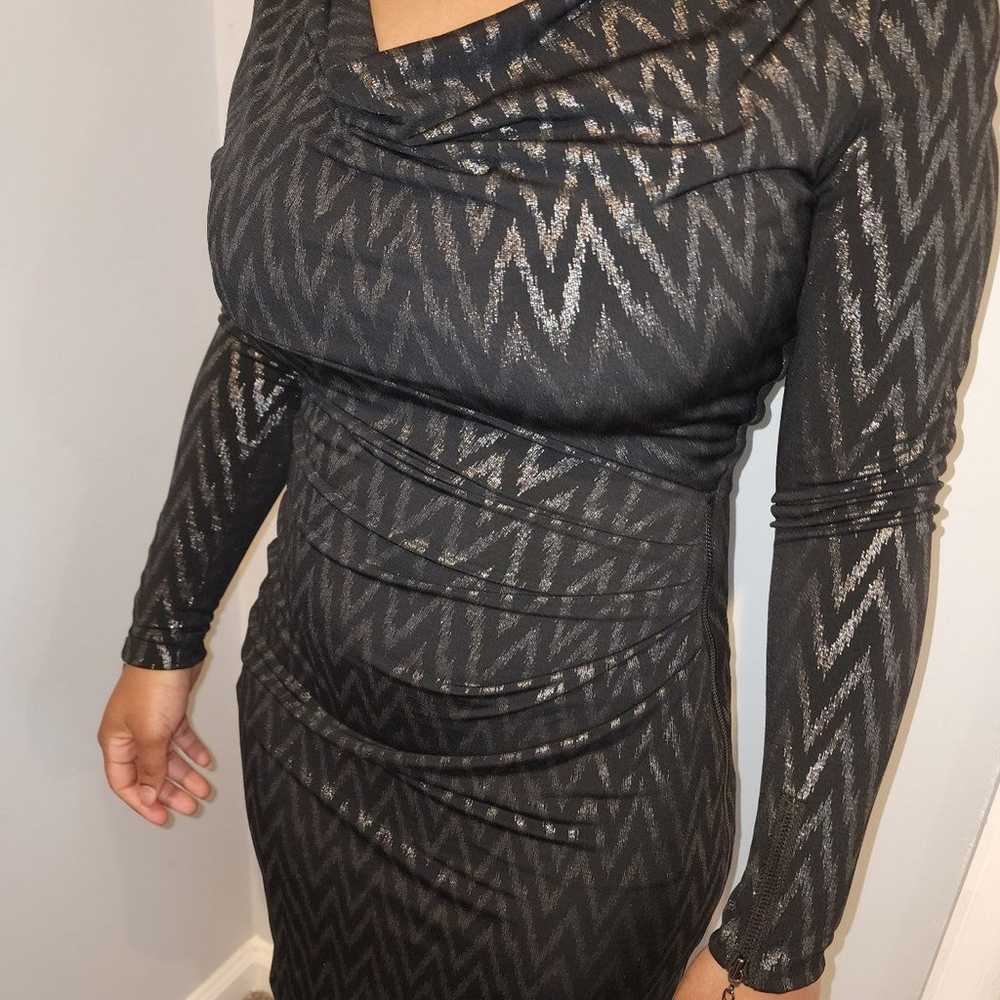 CACHE BLACK PATTERNED LONG SLEEVE SWOOP NECK DRESS - image 5