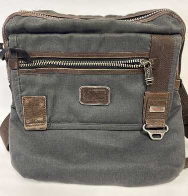 TUMI アルファブラボー アナポリス ジップフラップショルダーバッグ DG0 Amazon.com | Tumi Alpha Bravo Annapolis Zip Flap, Hickory