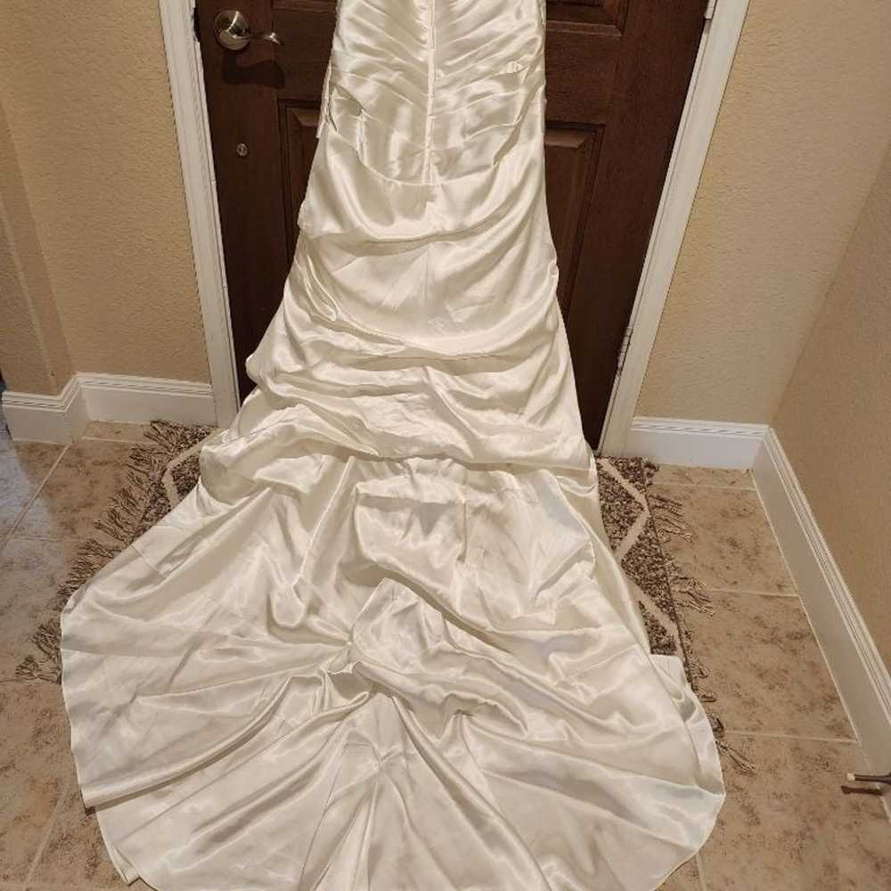 Size 12 wedding dress - image 4