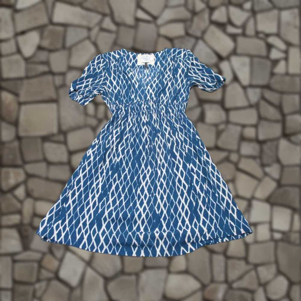 Vintage HD In Paris Blue White V Neck Fit Flare Midi Dress Womens 2 Regular