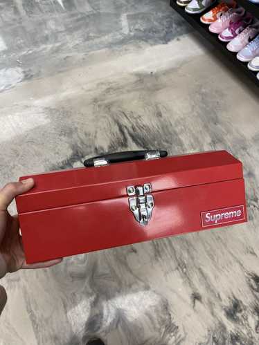Supreme authentic red box - Gem