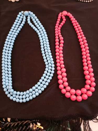 Vintage Richelieu Set of 2 Beaded Necklaces  Pink… - image 1