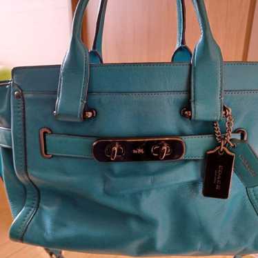 Vintage Coach Shoulder Bag Retro 2000s Y2K + Legacy Garcia +