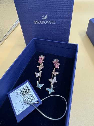 【SWAROVSKI】リリア バタフライピアス SWAROVSKIスワロフスキー Lilia 蝶スタッドピアス追跡送料関税込