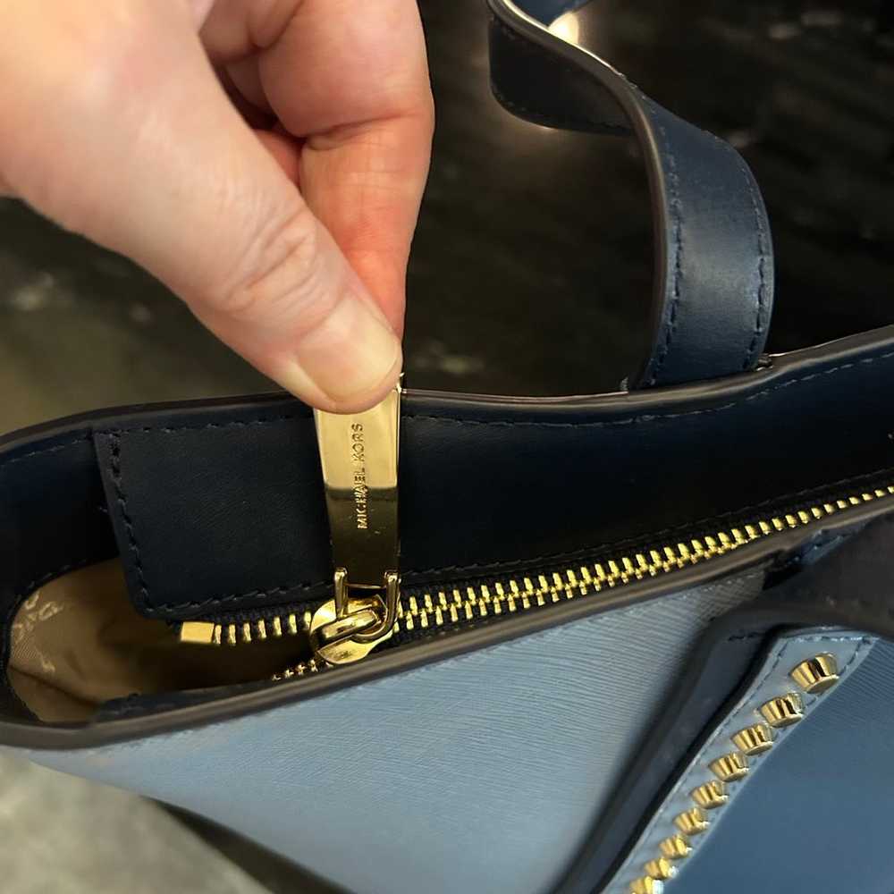 Michael  Kors purse - image 9