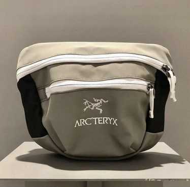 ARC’TERYX × BEAMS ARRO ReBIRD Waistpack with surplus materials from the factory. Arc'teryx and BEAMS