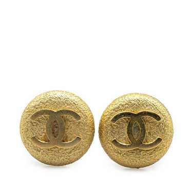 Chanel Gold Gold Plated CC Clip On Earrings - image 1