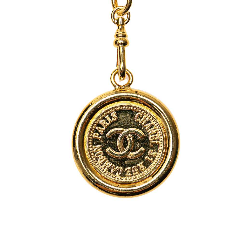 Gold Chanel Gold Plated Medallion Chain Belt - image 2