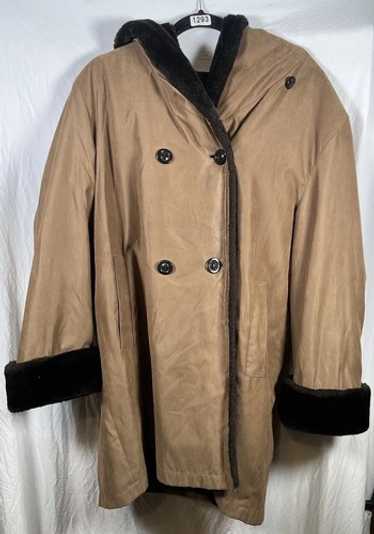 UD UTEX DESIGN COAT WITH FUR HOOD Buttons Size La… - image 1