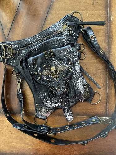 美品✨00’s archive bag y2k grunge Italy 美品✨00's archive bag y2k grunge Italy - メルカリ