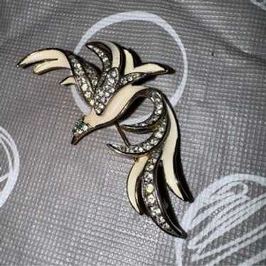 Attwood and sawyer brooch - Gem
