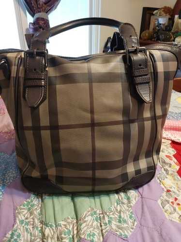 Burberry smoke check - Gem