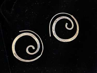 Earrings Silverplate 925  Hammered Scroll Hoop Pie
