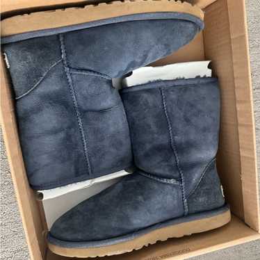 靴 UGG W CLASSIC SHORT WASHED DENIM RARE Denim UGG Since 1974 Boots, Made In Australia, size 8