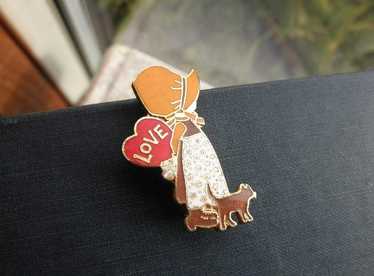 Vintage holly hobbie pin - Gem