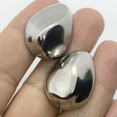 VTG TAT SIGNED 80s MODERNIST PUFFY SILVER ABSTRACT
