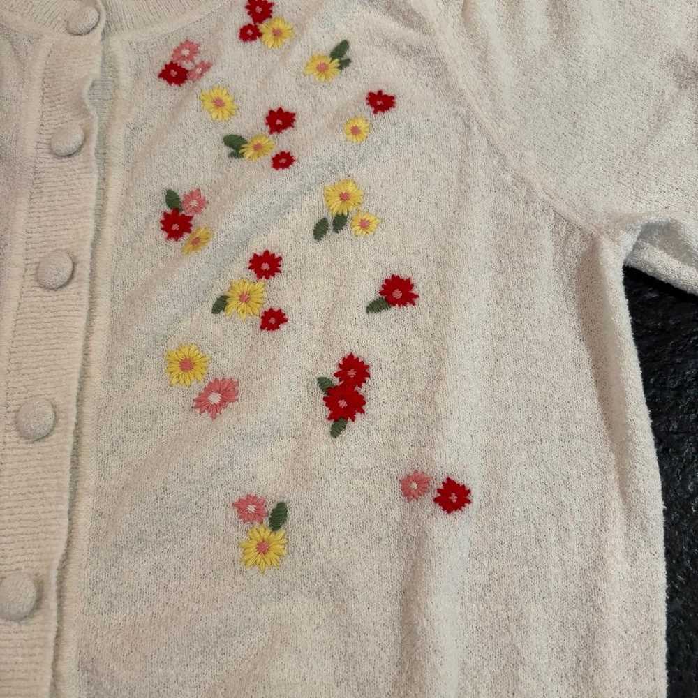 Aaron & Amber Embroidered Cardigan Short Sleeve S… - image 4