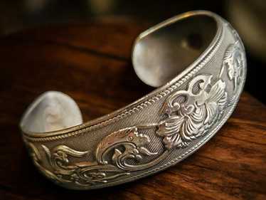 アクセサリー Tibet vintage- bangle Amazon.com: Generic Wide Cuff Bracelet Silver Bangle Vintage