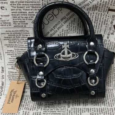 Vivienne Westwood｜ (MINI ROUND CROSSBODY (58020006W L00 Daisy Mini Round Crossbody Bag in Black Vivienne Westwood
