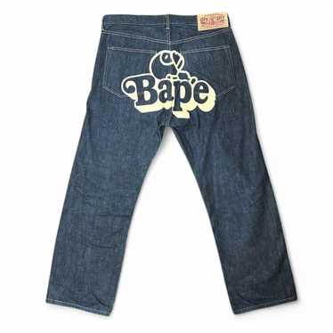 BABY MILO APE BAPE デニム　パンツ　denim KAWS L MILO DENIM PANTS BAPE® KIDSよりBABY MILO® の表情がキュートに