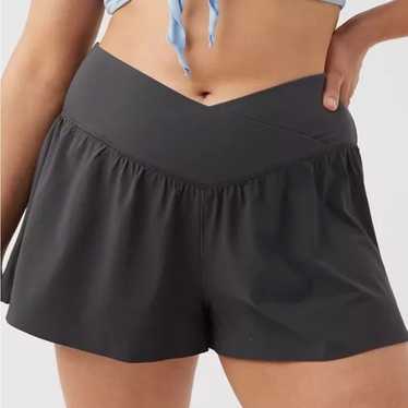 Offline By Aerie Real Me Crossover Flowy Short Bl… - image 1