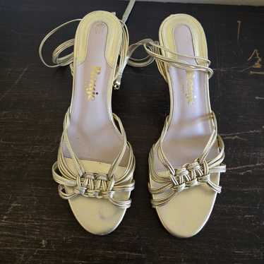 【希少】KEEN Summer Golden Sandal サンダル23cm 希少】KEEN Summer Golden Sandal サンダル23cm - メルカリ