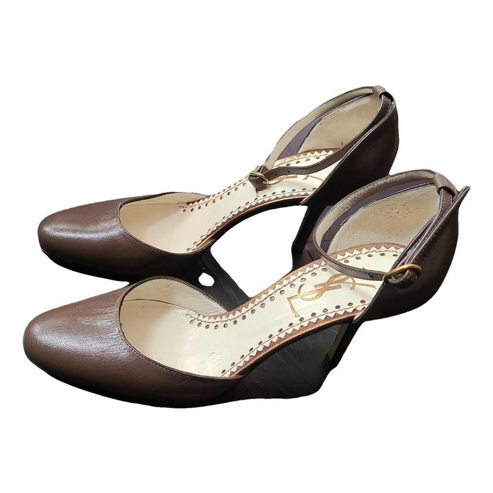 Yves Saint Laurent Leather heels